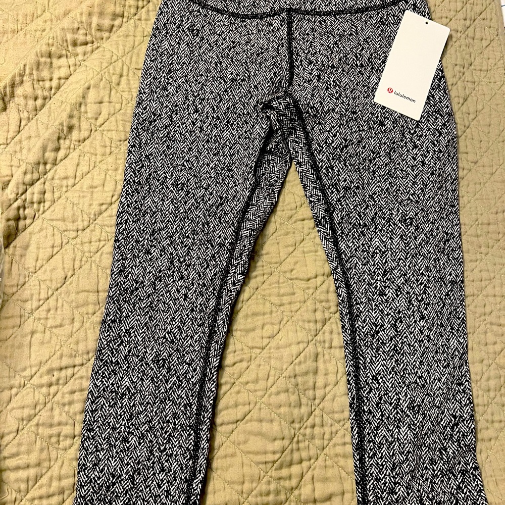 Lululemon gym pants